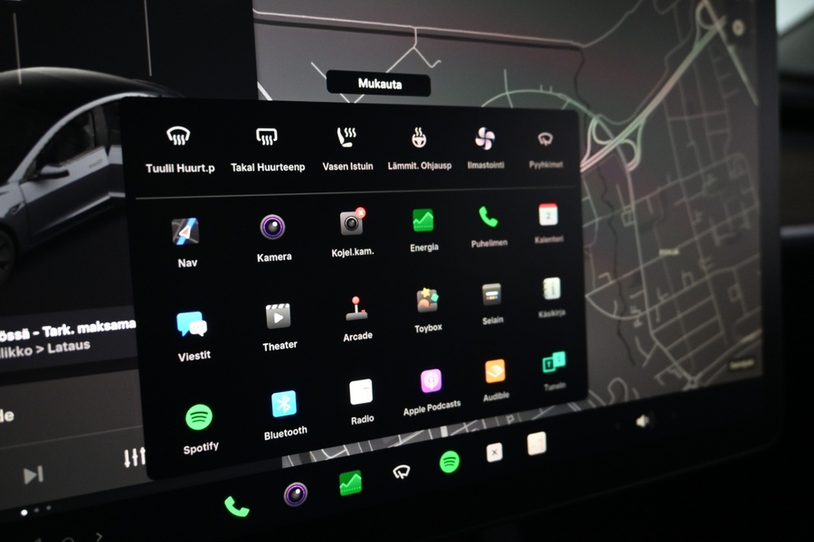 Tesla Model 3 vaihtoauto