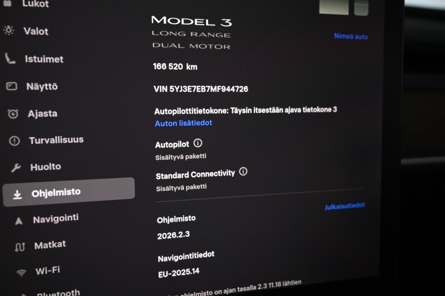 Tesla Model 3 vaihtoauto