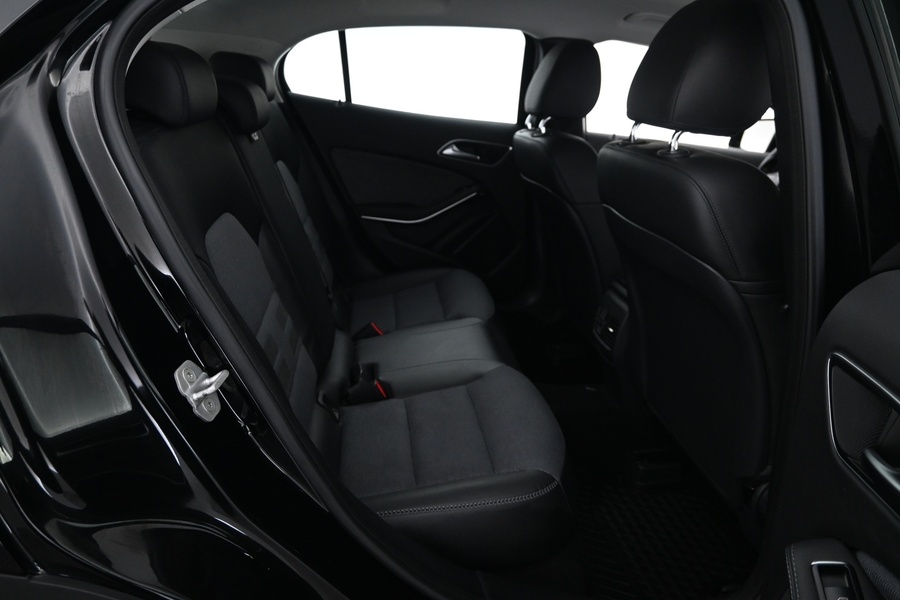 Mercedes-Benz GLA vaihtoauto