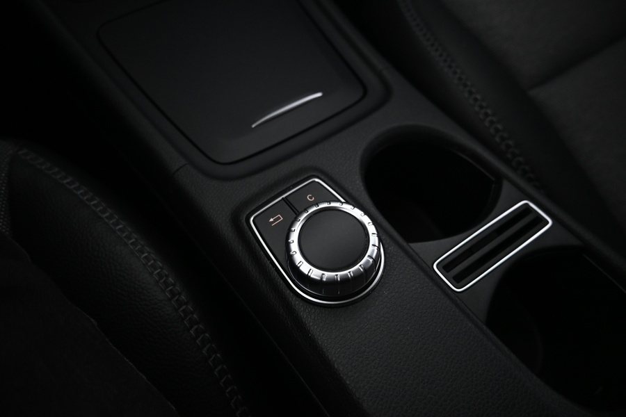 Mercedes-Benz GLA vaihtoauto