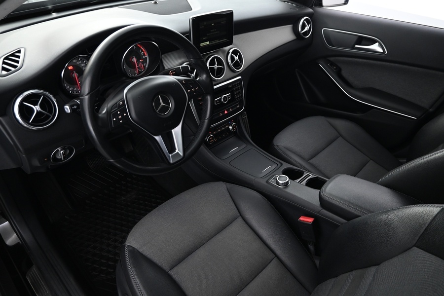 Mercedes-Benz GLA vaihtoauto