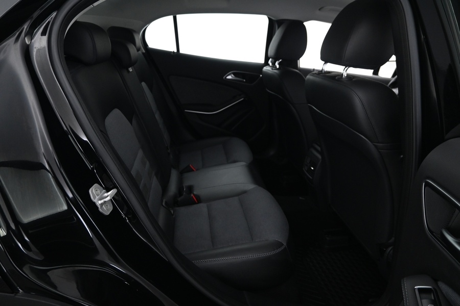 Mercedes-Benz GLA vaihtoauto