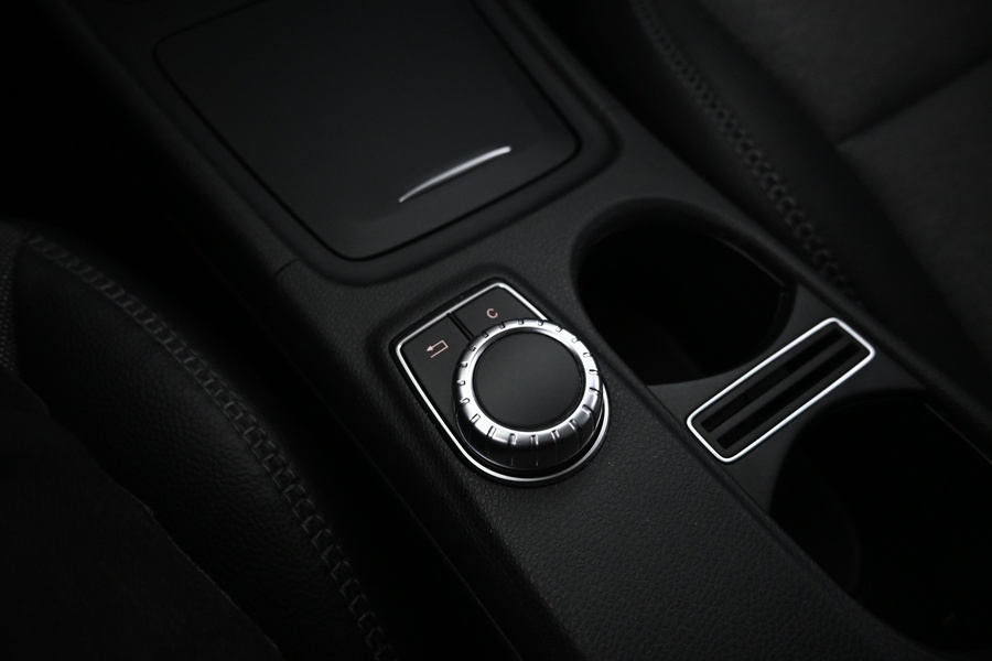 Mercedes-Benz GLA vaihtoauto