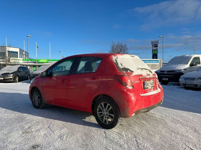 Toyota Yaris vaihtoauto