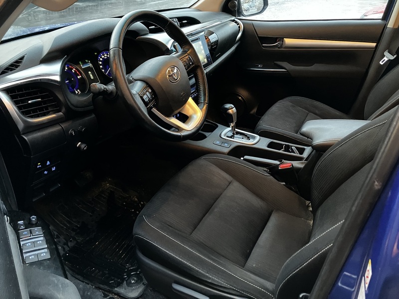 Toyota Hilux vaihtoauto