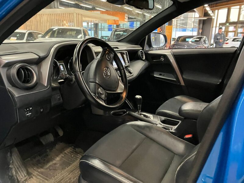 Toyota RAV4 vaihtoauto