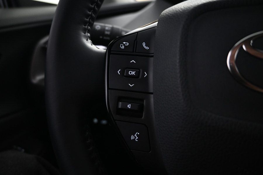 Toyota Prius Plug-in vaihtoauto