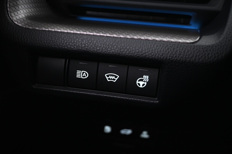 Toyota Prius Plug-in vaihtoauto