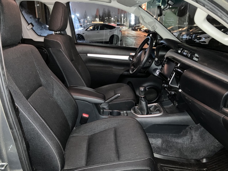 Toyota Hilux vaihtoauto