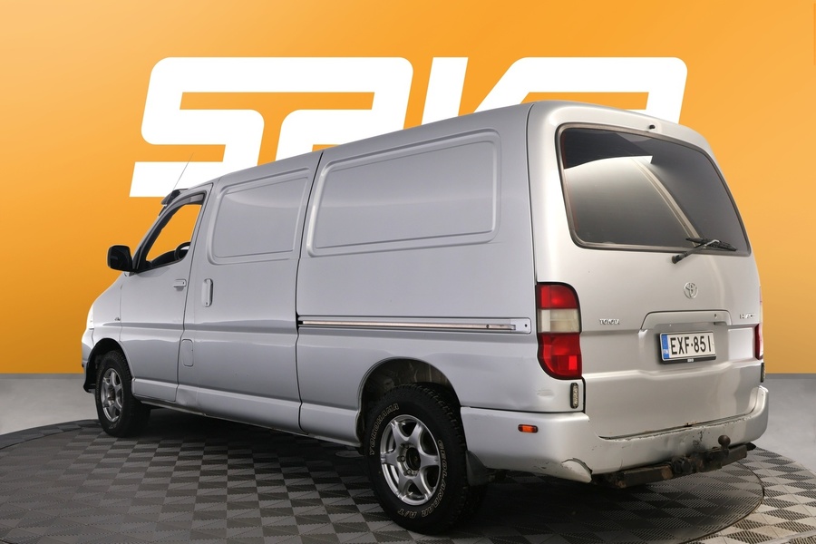 Toyota Hiace vaihtoauto