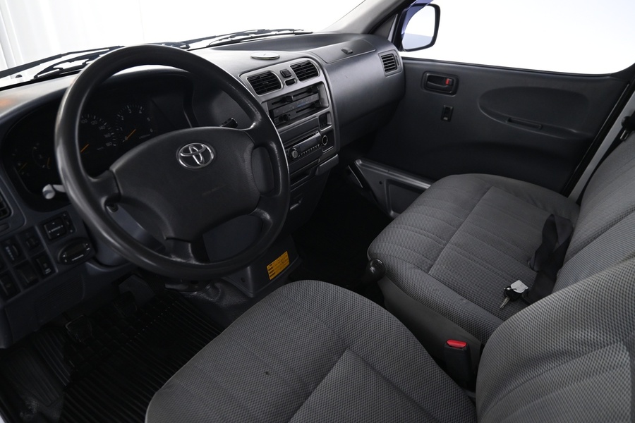 Toyota Hiace vaihtoauto