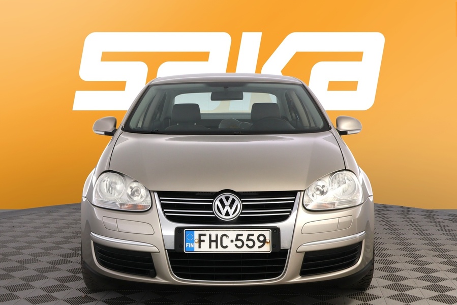 Volkswagen Jetta vaihtoauto