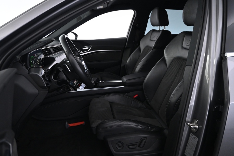 Audi e-tron vaihtoauto