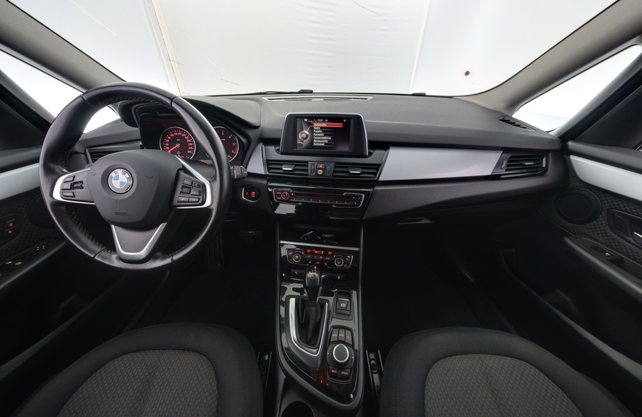 BMW 218 vaihtoauto