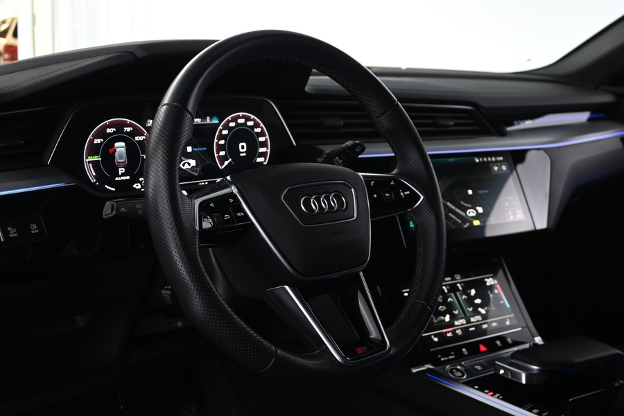 Audi e-tron vaihtoauto