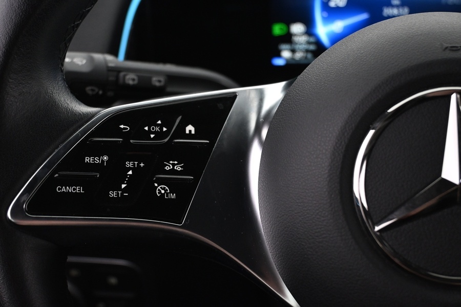 Mercedes-Benz EQB vaihtoauto