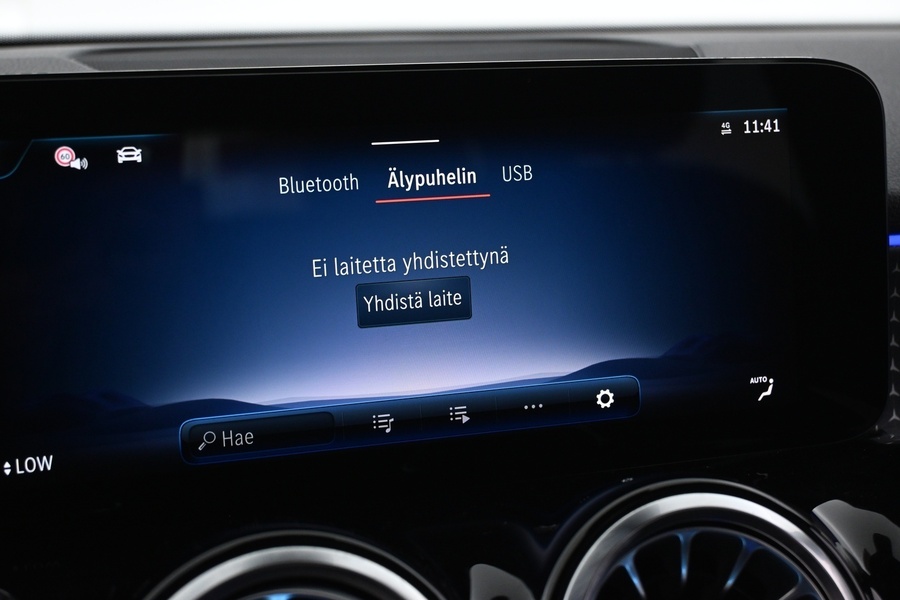 Mercedes-Benz EQB vaihtoauto