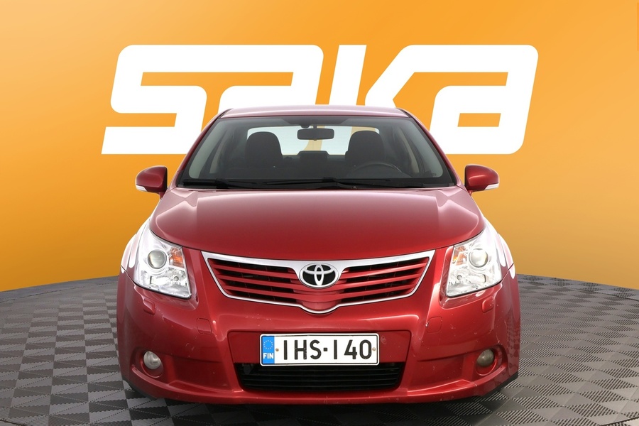 Toyota Avensis vaihtoauto