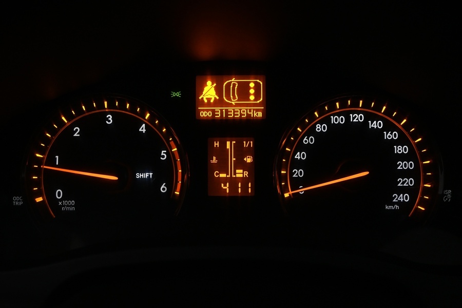 Toyota Avensis vaihtoauto