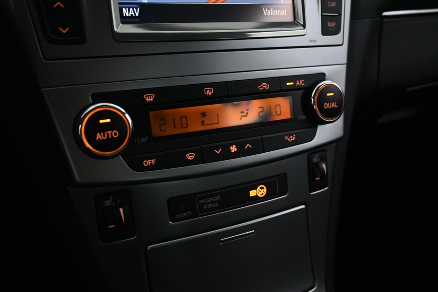 Toyota Avensis vaihtoauto