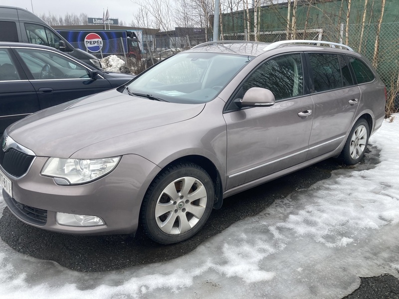Skoda Superb vaihtoauto
