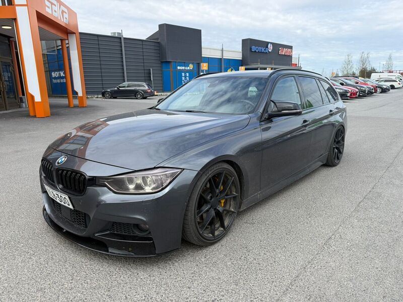 BMW 330 vaihtoauto