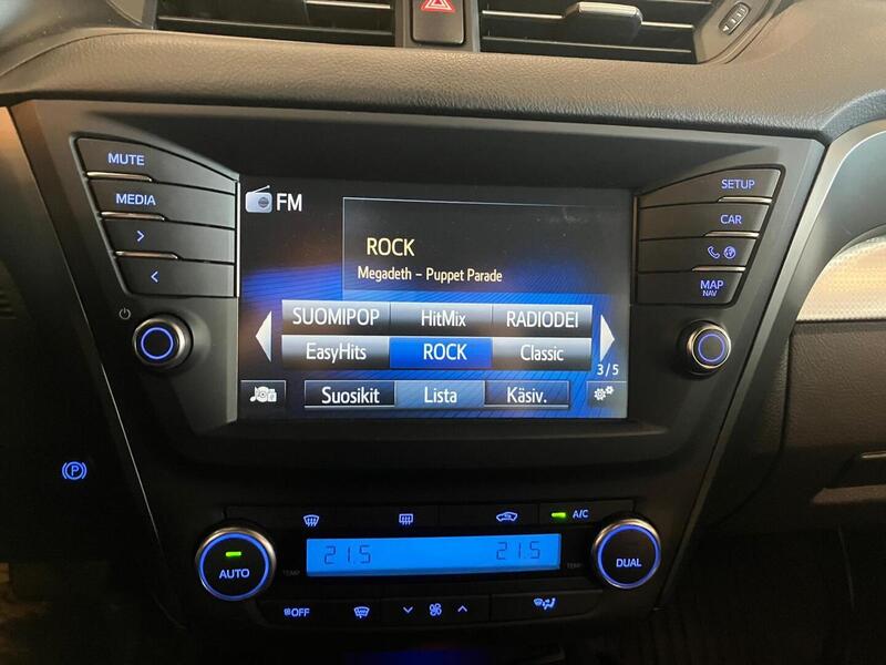 Toyota Avensis vaihtoauto