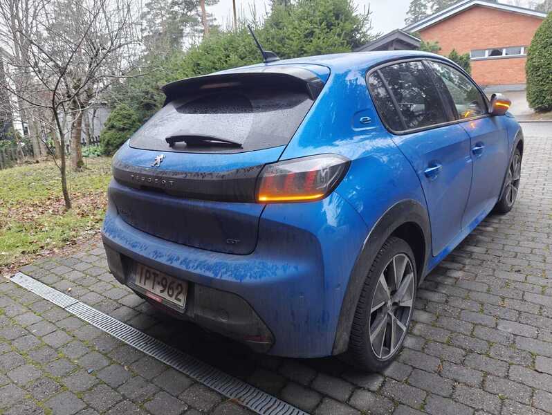 Peugeot e-208 vaihtoauto