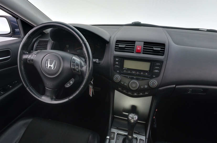 Honda Accord vaihtoauto