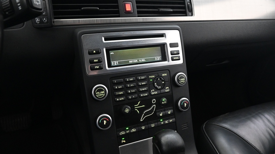 Volvo V70 vaihtoauto