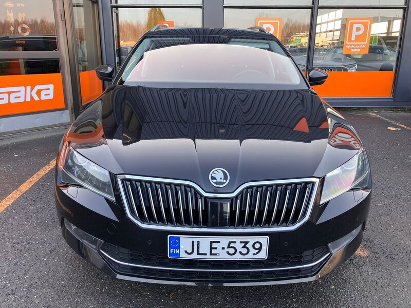 Skoda Superb vaihtoauto