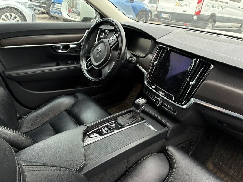 Volvo V90 Cross Country vaihtoauto