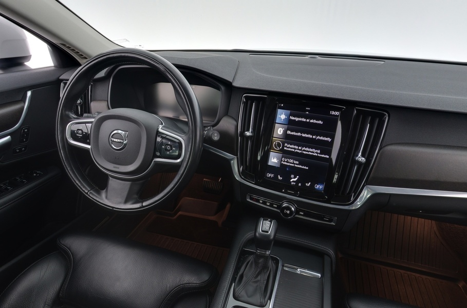 Volvo V90 Cross Country vaihtoauto