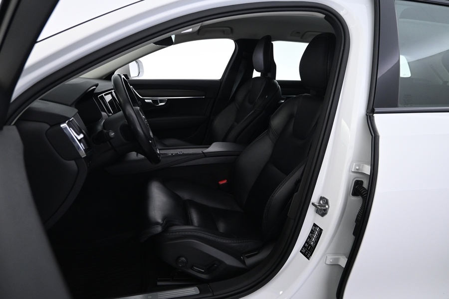 Volvo V90 Cross Country vaihtoauto