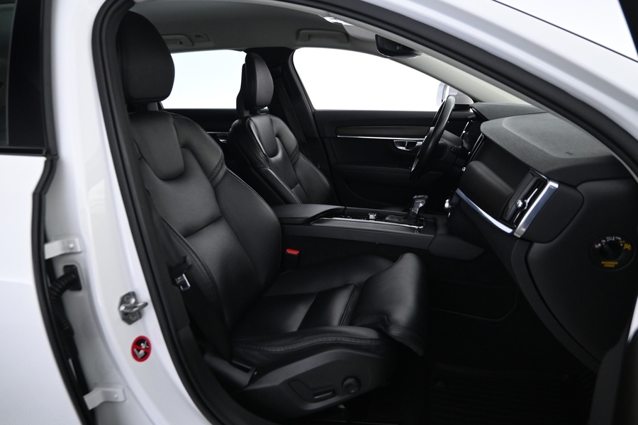 Volvo V90 Cross Country vaihtoauto