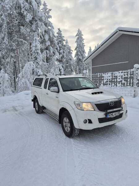 Toyota Hilux vaihtoauto