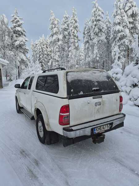 Toyota Hilux vaihtoauto