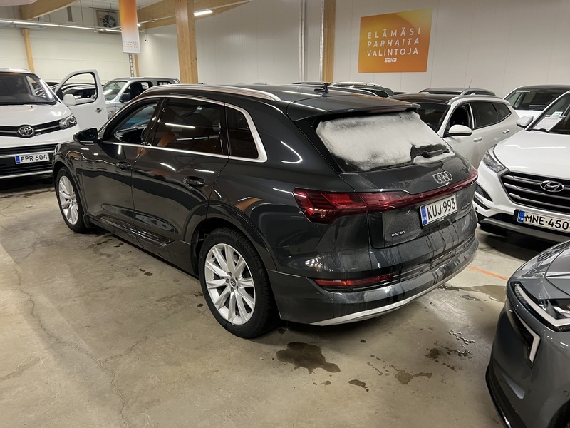 Audi e-tron vaihtoauto