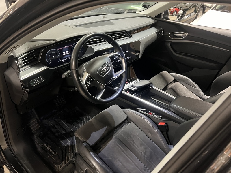 Audi e-tron vaihtoauto