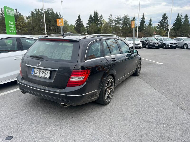 Mercedes-Benz C vaihtoauto