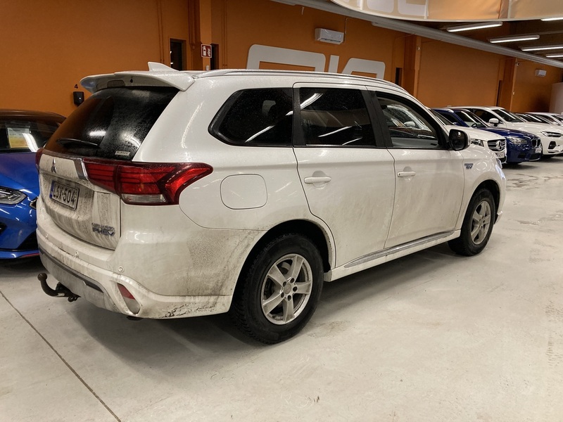 Mitsubishi Outlander vaihtoauto