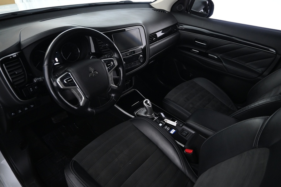 Mitsubishi Outlander vaihtoauto