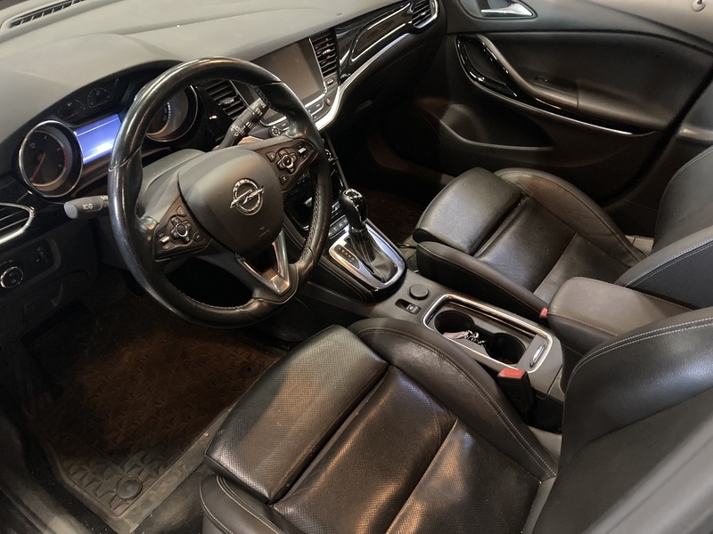 Opel Astra vaihtoauto