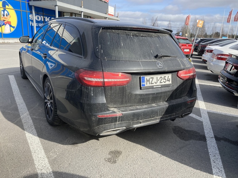 Mercedes-Benz E vaihtoauto