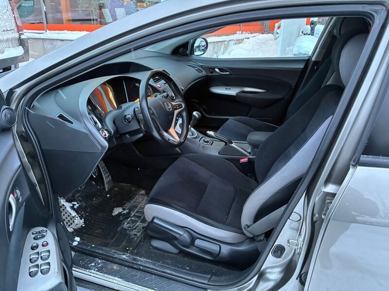 Honda Civic vaihtoauto