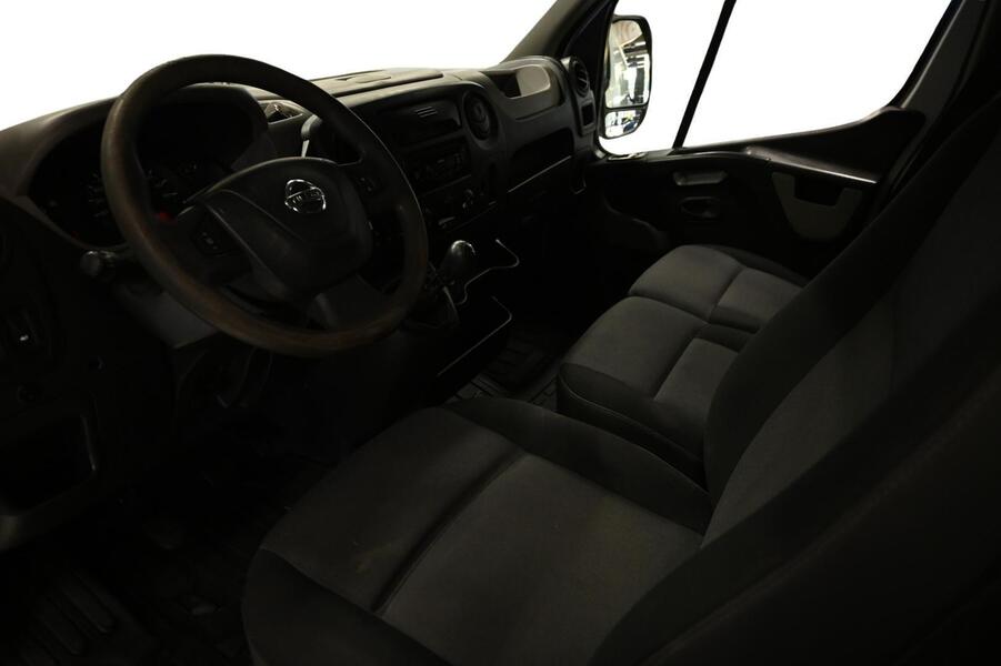 Nissan NV400 vaihtoauto