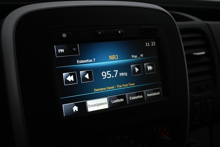 Renault Trafic vaihtoauto