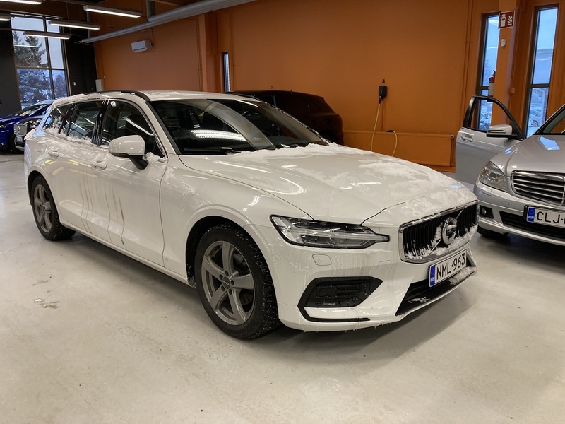 Volvo V60 vaihtoauto