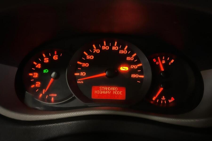 Nissan NV400 vaihtoauto