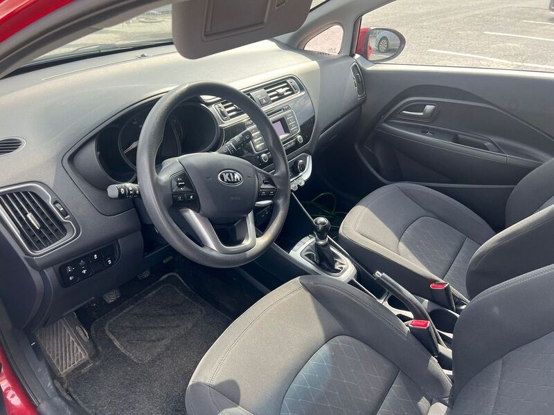 Kia Rio vaihtoauto